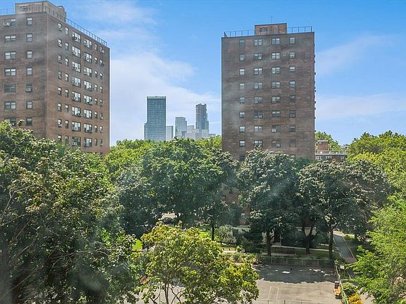 2nd image of 21-20 33rd Rd APT 6C