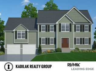 14 Cerqua St, Woburn, MA 01801