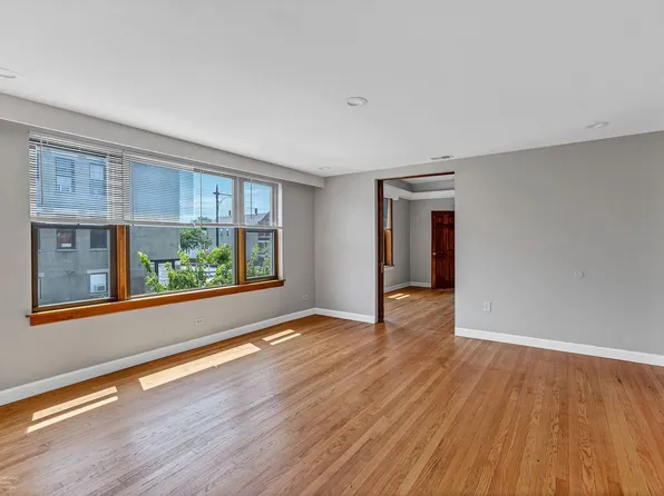 3149 S Morgan St APT 2, Chicago, IL 60608