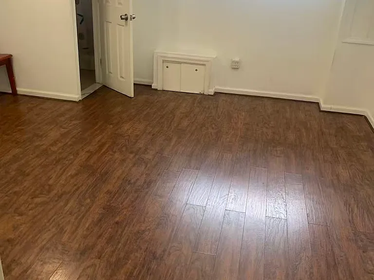2227 Tyson Ave — Photo 2