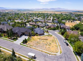 145 E Ford Canyon Dr, Centerville, UT 84014