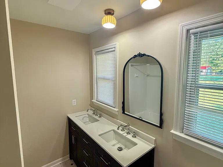 840 Mills Rd — Photo 12