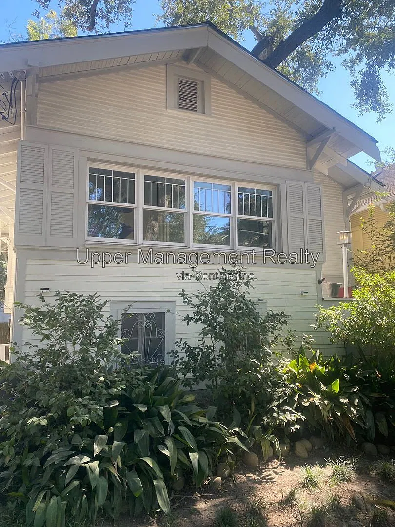 1 bed, 1.0 bath, 500 sqft, $1,000 — Photo 1