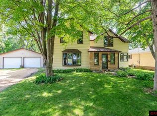 1405 E Main St, Mankato, MN 56001