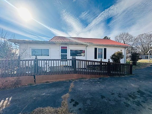 2nd image of 3604 W Dixon Blvd