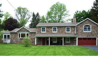 105 Beaumont Dr, Newtown, PA 18940