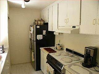 3rd image of 1919 Alameda De Las Pulgas APT 162