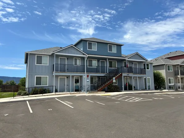1975 Sky Park Dr, 1975 Sky Way #2, Medford, OR 97504