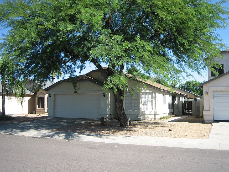 1st image of 3126 E Taro Ln