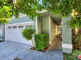 7345 Bonnie Pl, Reseda, CA 91335