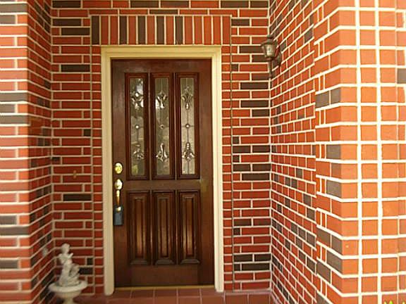front 2 story porch