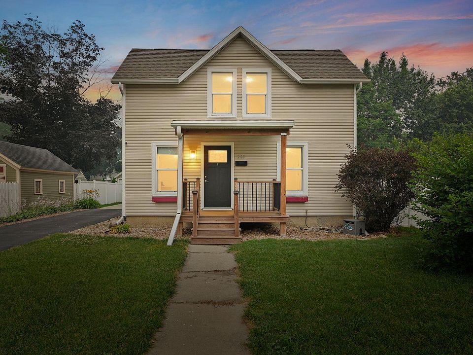 1st image of 209 Council St