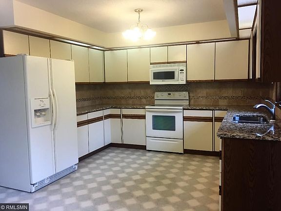 5th image of 987 Island Dr