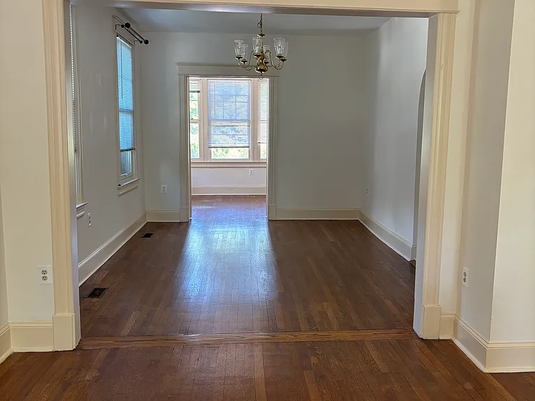 3533 W Pl NW — Photo 3