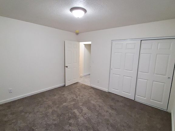 3rd image of 25436 Van Leuven St