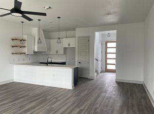 1220 Sherman St, San Antonio, TX 78202