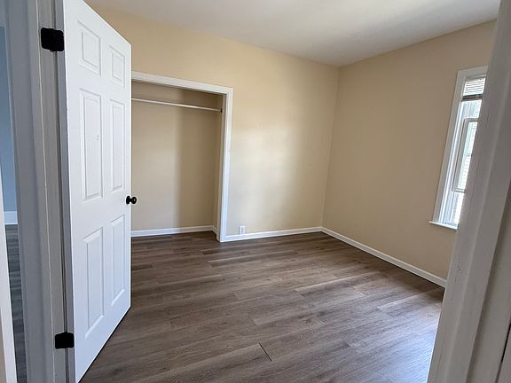 2nd image of 613 Plymouth Pl #1