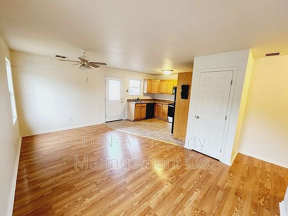 4th image of 10 N 4th St