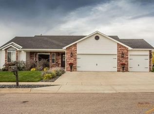 4311 Donegal Way, Rapid City, SD 57702