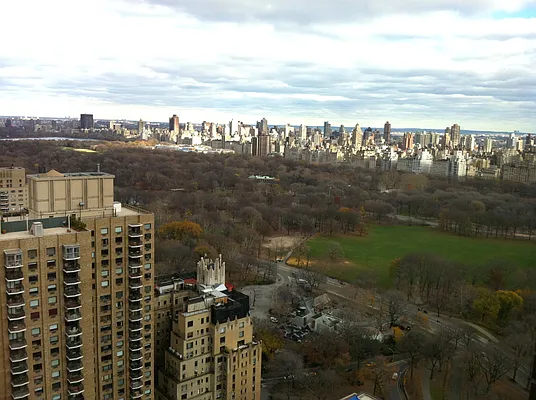 Rented by Anita Loewy, Inc | media 15