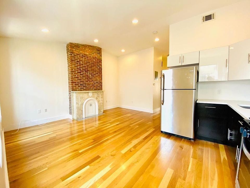 1st image of 576 Marcy Ave #3S