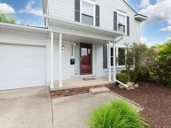 2240 Steeplechase Dr, Ann Arbor, MI 48103
