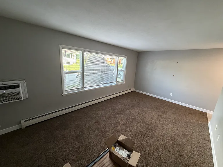 1730 Bristol Dr #4 — Photo 5