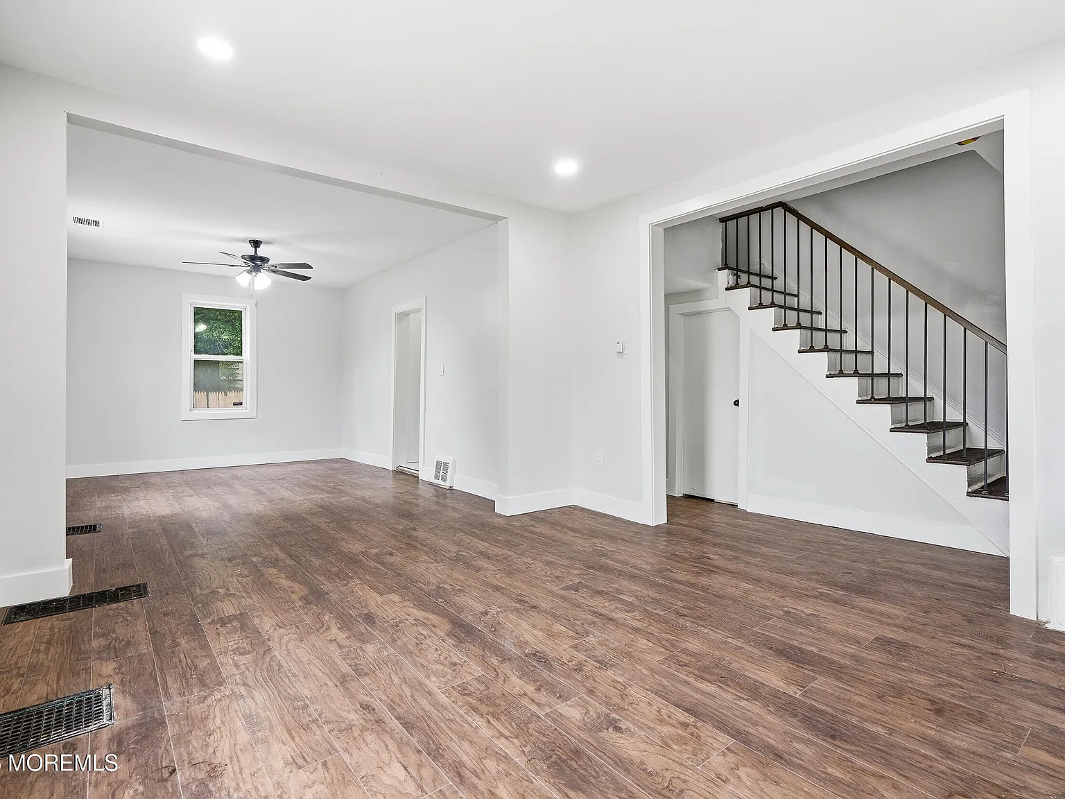 4 bed, 1.5 bath, 1304 sqft, $3,950 — Photo 3