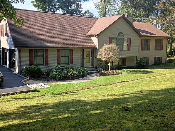 1121 Hollister Rd, Owego, NY 13827