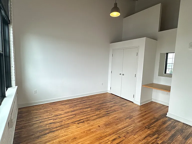 36 Cromwell St #406 — Photo 3