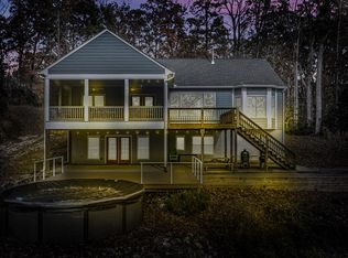 580 Icehouse Cove Ln, Heathsville, VA 22473
