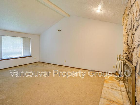 5th image of 7003 NW Dogwood Dr