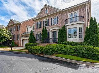 305 Enclave Cir, Sandy Springs, GA 30342