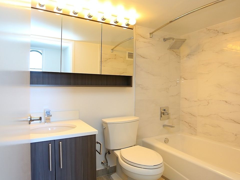 1st image of 666 Greenwich St APT 860