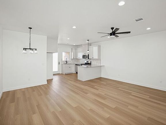 3rd image of 10374 Tierra Santa Dr Unit B