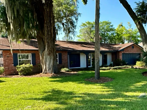 1415 Beverly Point Rd, Leesburg, FL 34748