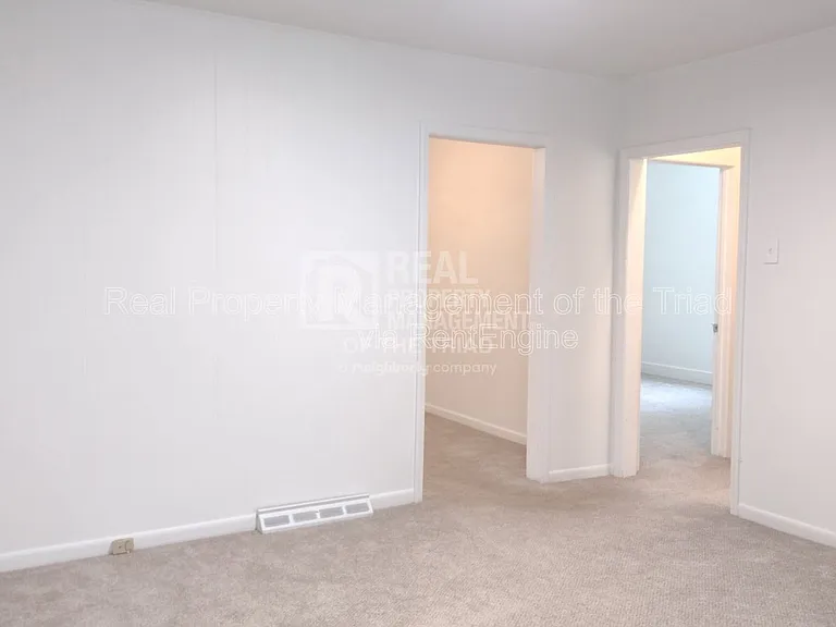 4545 Jessup Grove Rd — Photo 12