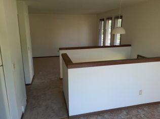 1303 S Thompson Dr, Madison, WI 53716