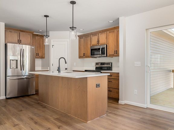 4th image of 1248 Merry Blossom Ln