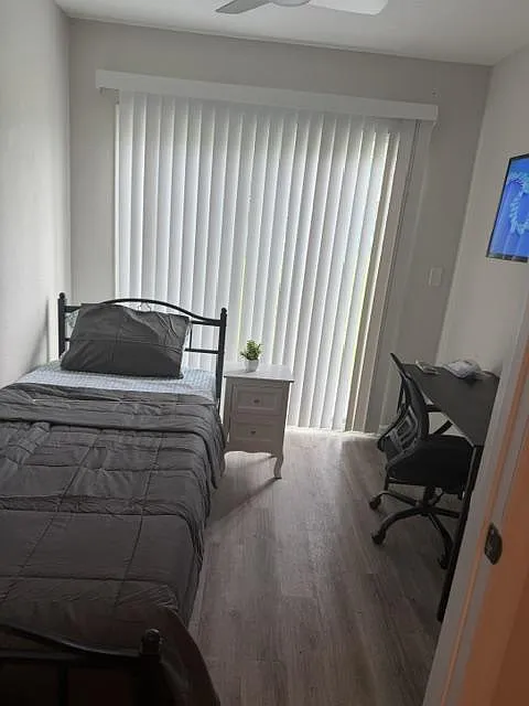 4 bed, 2.0 bath, 1250 sqft, $979 — Photo 4