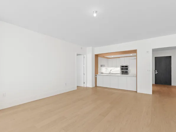 50 West 66th Street image 5 of 28