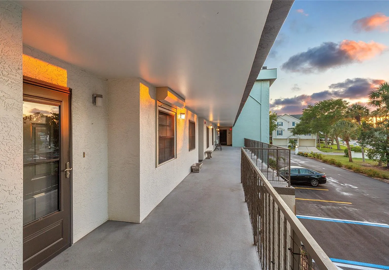 2 bed, 1230 sqft, $2,100 — Photo 2