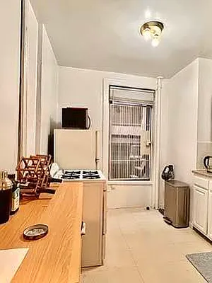 Rented by Compass | media 12