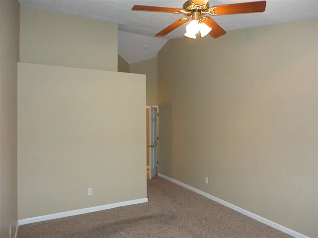 10193 Stillwell Dr — Photo 7