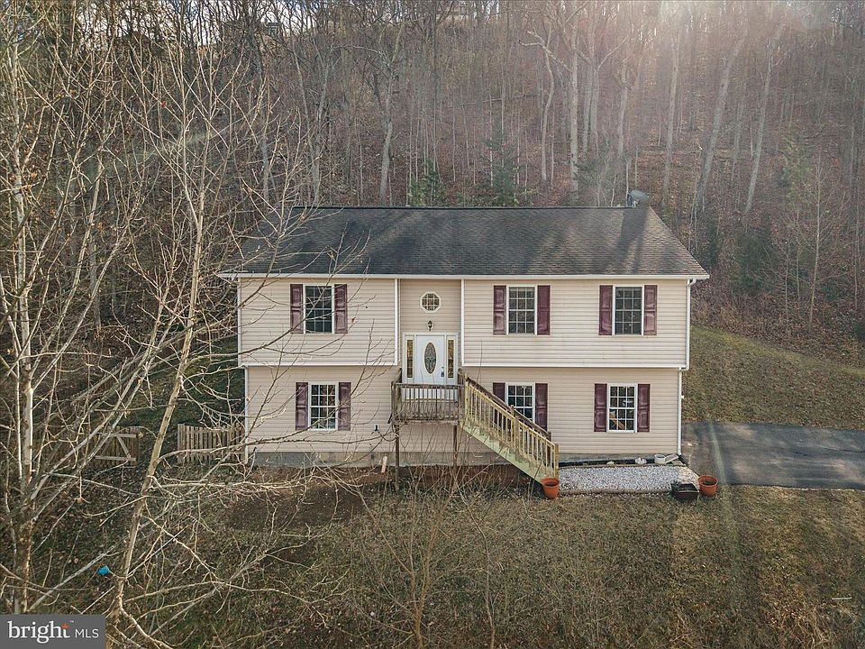 1st image of 218 Walker Farm Dr