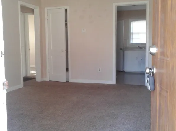 2225 S Kansas Ave, Wichita, KS 67211