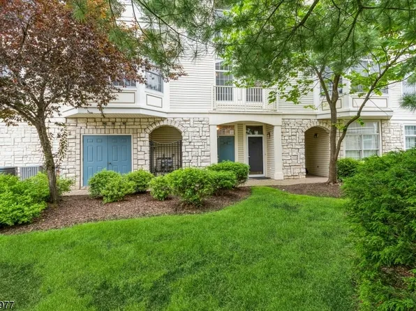 315 Kensington Ln, Livingston Twp., NJ 07039