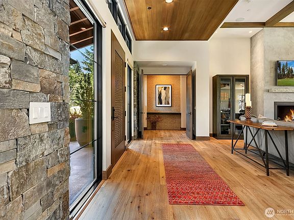 5th image of 47 Forest Ridge Drive