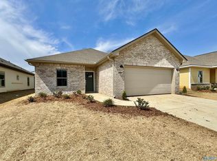 11081 Wayland Ridge Dr, Madison, AL 35756