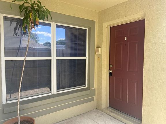 2nd image of 2224 Heathwood Cir